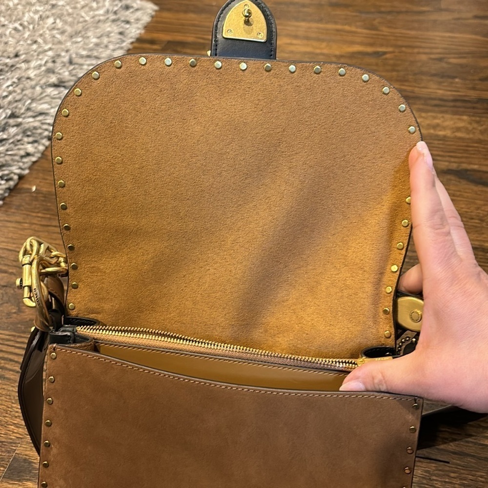COACH Beat should bag with rivets - Picture 10 of 15